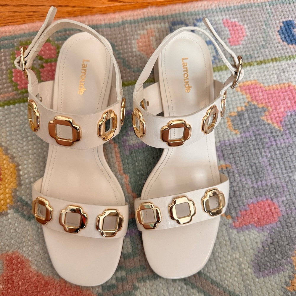 Larroudé Milan Sandal In Ivory Leather